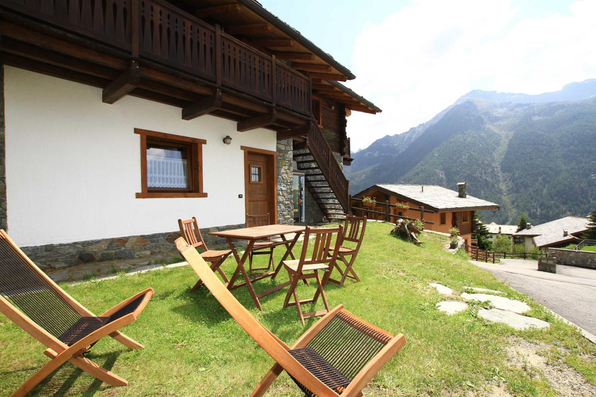 Residence Trompe-L'Oeil Champoluc Zewnętrze zdjęcie